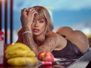 camslut naked ScarletThompsone