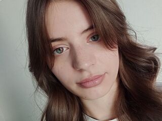 hot cam girl fingering pussy SerenaWempa