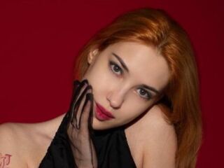 hot striptease webcam ShoshanaDesilva