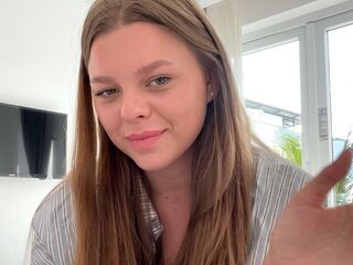 free web cam TeneshaQuinerly