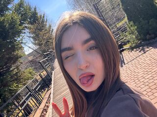 camslut naked ValarieZohn