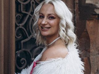 fingering webcamgirl picture WilsonAvery