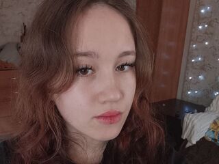 live webcam girl YvettePreisner